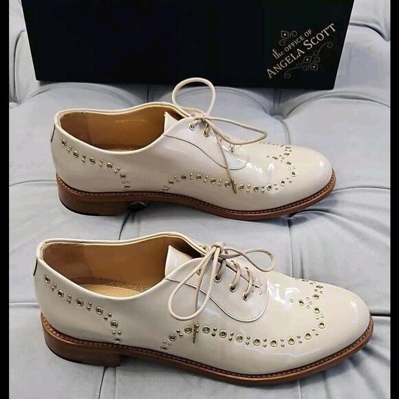 The Office of Angela Scott Wingtip Oxford Beige Patent Leather Womens Shoes 40 9 - Picture 12 of 16